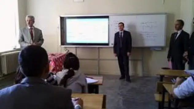 Kulu Kaymakamı okulları inceledi