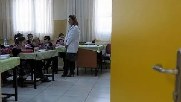 Öğretmenlerin iller arası yer değiştirme başvuru tarihleri belli oldu