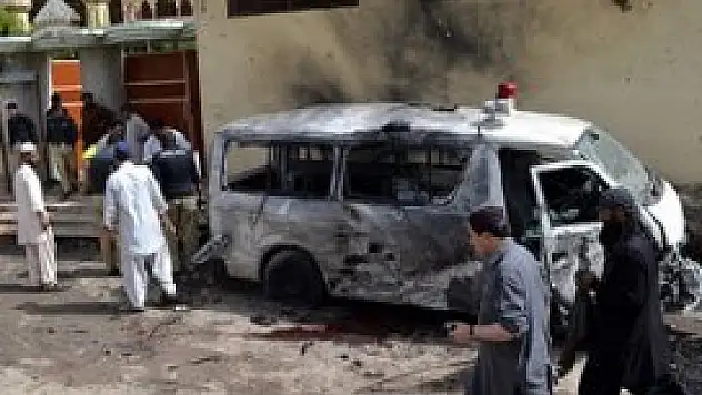 Pakistan'da kanlı gün