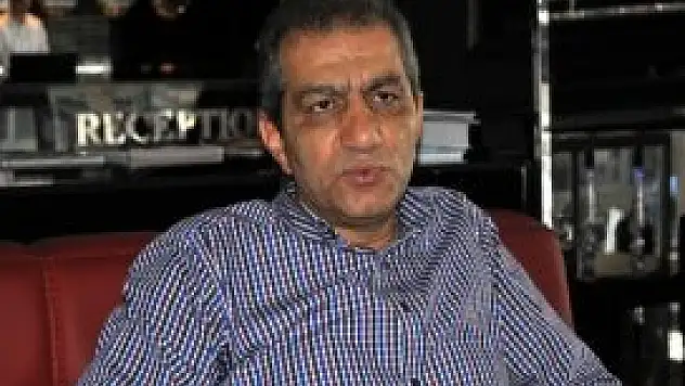 Zeyid Aslan trafik kazası geçirdi