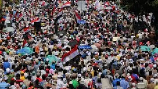 Mısır'da 'Darbeyi Yıkma Cuması'