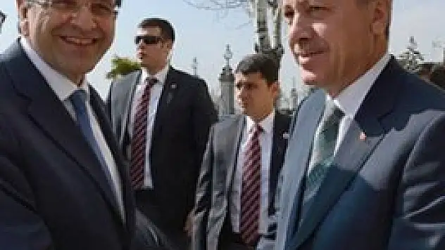 Erdoğan istedi Samaras kovdu