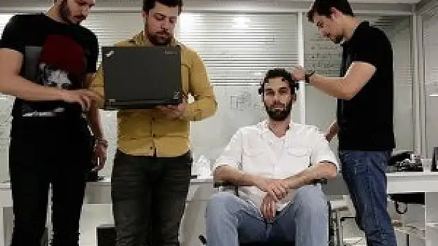 Felçlilere beyin dalgalarıyla umut olacaklar