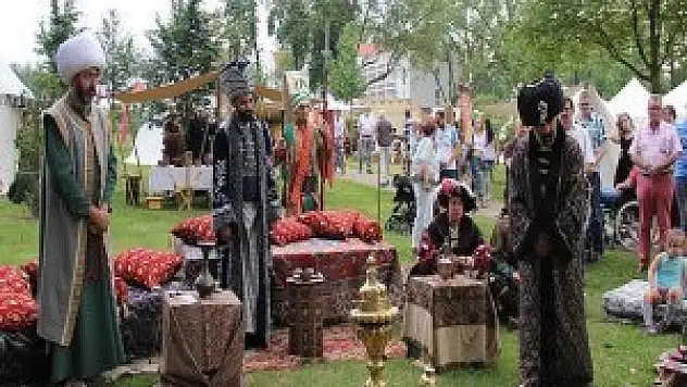 Almanya'da 'Osmanlı Saltanat Çadırı' kuruldu