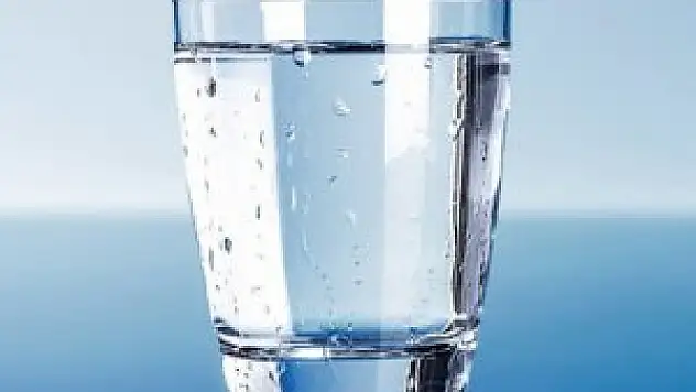 'İftardan sonra en az 10 bardak su için'