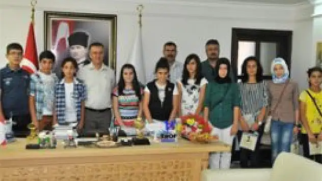 Akmek Kursları'ndan SBS'de büyük başarı