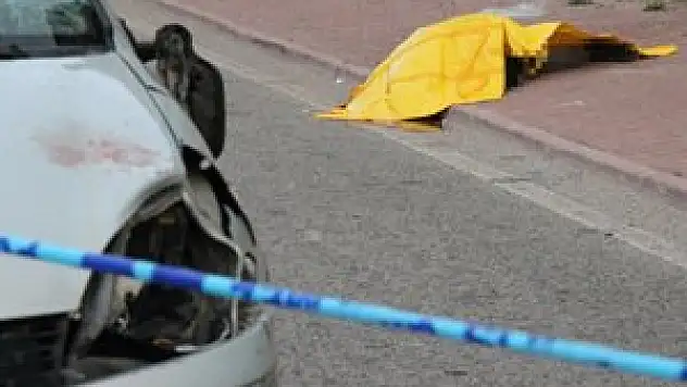 Eşini almaya giderken trafik kazasında öldü
