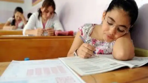 Sınavla öğrenci alan okullara kayıtlar yarın sona eriyor