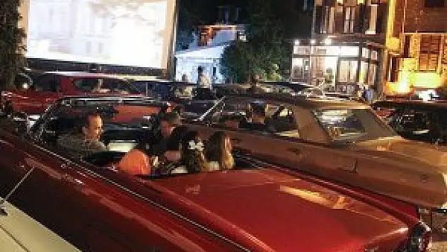 Hababam Sınıfı'nın 41. yılı açık hava sinemasında kutlandı