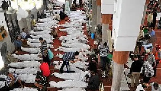 İman Camisine 310 cenaze getirildi