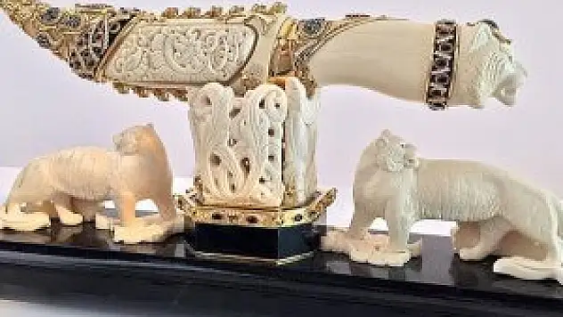 'Kaddafi'nin yağmalanan hançeri' İstanbul'da ele geçirildi