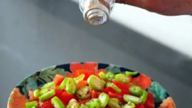 Tuza hem renk hem de uyarı geldi