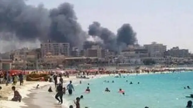 Bir yanda ölüm bir yanda ise deniz sefası