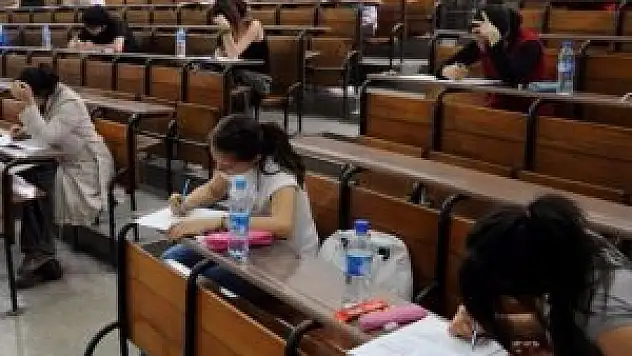 ÖSYM'den üniversite adaylarına uyarı