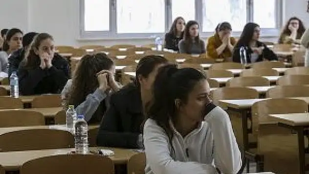 LYS-4 sosyal bilimler sınavı başladı