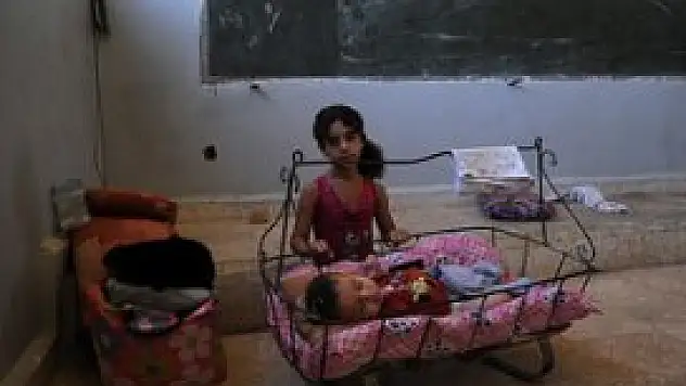 Sınıflar ev koridorlar oyun alanı oldu