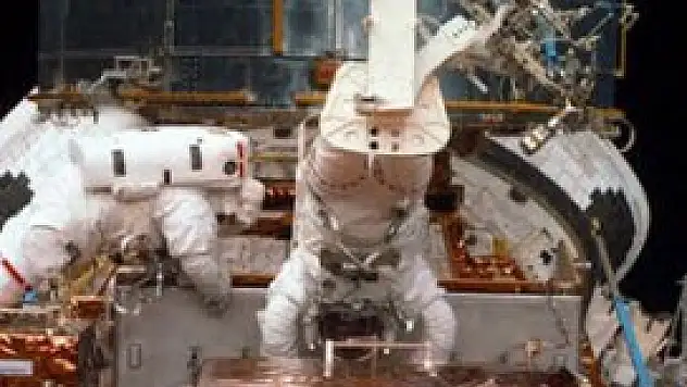 Açık uzayda 7 saat yürüdüler