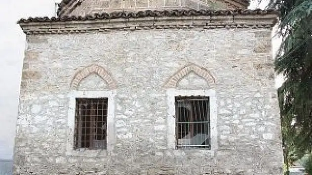 Radoviş'in son Osmanlı eserleri yok oluyor