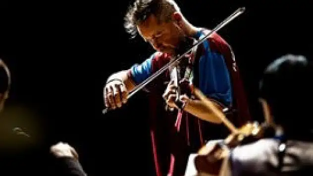 BBC'den İngiliz kemancıya sansür