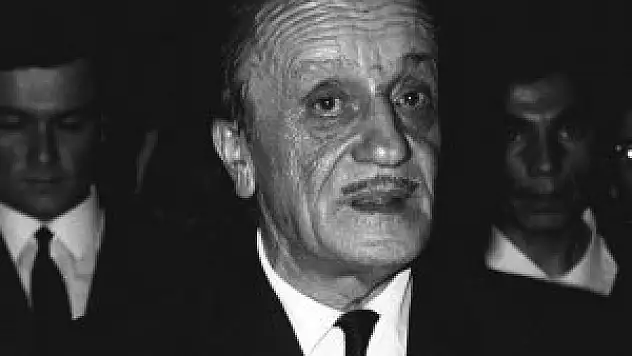 Yürüyen Büyük Doğu Sempozyumu