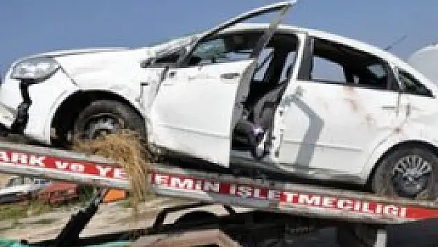 Otomobil şarampole yuvarlandı 1 ölü 4 yaralı