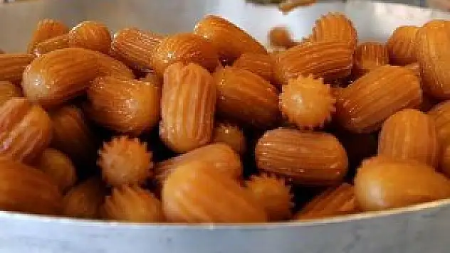 'Şeker hastaları bayramda sunulan tatlıları yememeli'