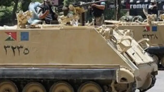 Mursi ve İhvan liderlerinin evine baskın