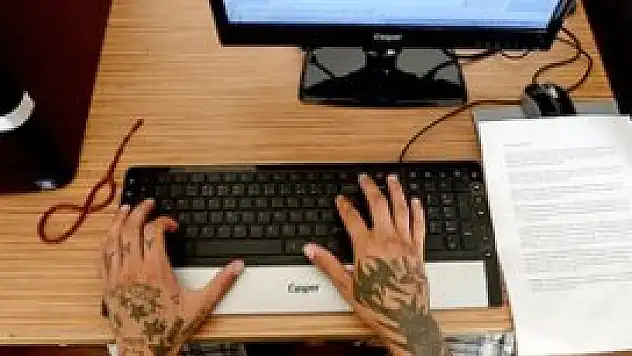 Cezaevinde hazırlanıp üniversiteyi kazandılar