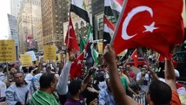 Mısır'daki katliam New York'ta protesto edildi