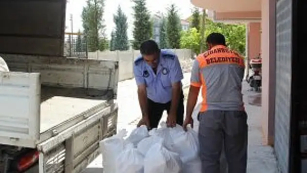 Cihanbeyli Belediyesi'nden 500 aileye yardım