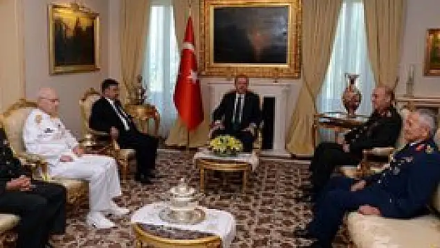 Komutanlardan Erdoğan'a veda