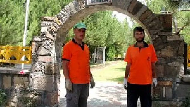 Seydişehir'de şehitliğe bakım
