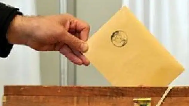 Teşkilatlar kayıp seçmenin peşinde!