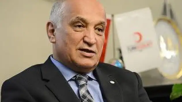 Türk Kızılayı dünyaya yardım dağıtıyor