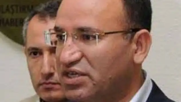 Bozdağ Hürriyet'i ağır bir dille kınadı