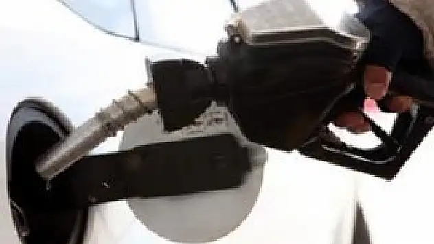 Benzine 11 kuruş zam