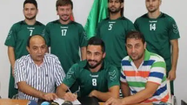 Yeşil Beyazlı formayı terletmeye devam