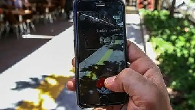 Pokemon GO çizgi film karakterlerini sokağa taşıdı