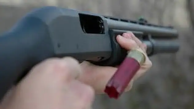 Tartıştığı babasını tüfekle vurarak öldürdü