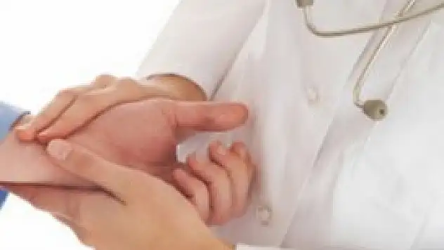 Sağlık çalışanlarına ekstra zam