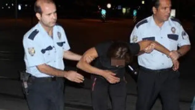 Sevgilisi tarafından darp edildi!