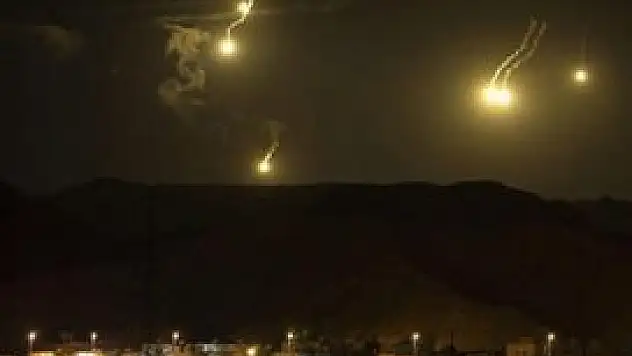 Esed güçlerinden muhaliflere topçu ateşi