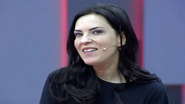 Yeşim Salkım :'Ne mutlu ki Erdoğan var'