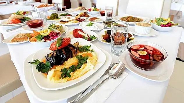 'Gıda zehirlenmeleri en sık yaz aylarında görülüyor'