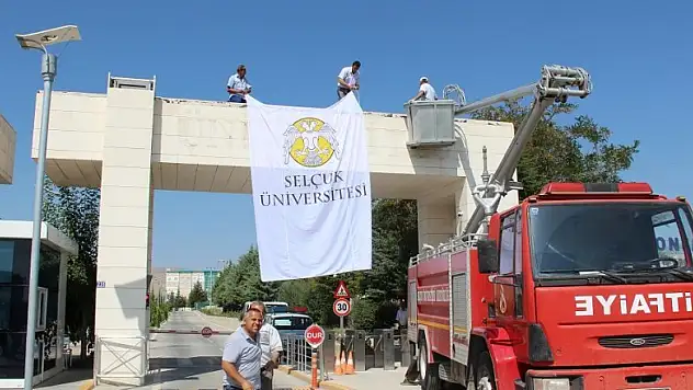 YÖK kapatılan üniversitelerle ilgili soruları yanıtladı
