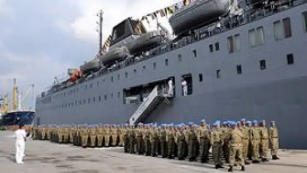 Lübnan'dan ayrılan Türk bölüğü yurda döndü