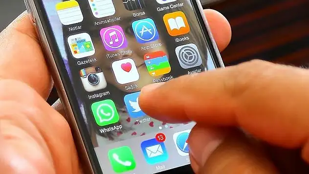 Demokrasi ve Şehitler Mitingi'nde 'İBB SİMULTANE' çeviri hizmeti