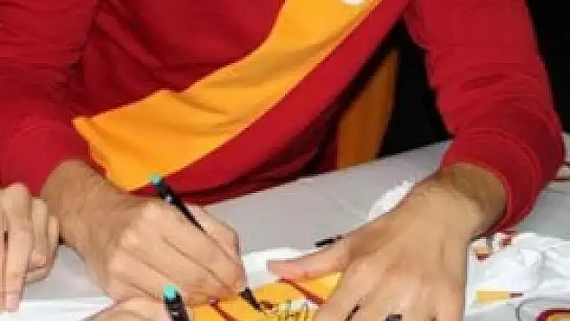 Galatasaray'dan 2 imza birden!