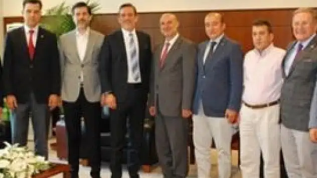 Örnek projelere imza atacağız