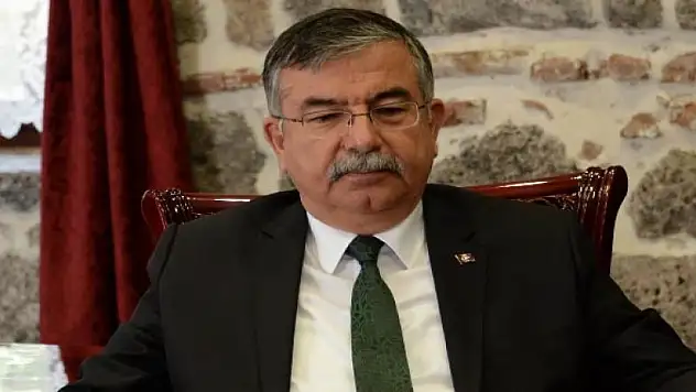 Bakan Yılmaz: '15 bin sözleşmeli öğretmen alacağız'